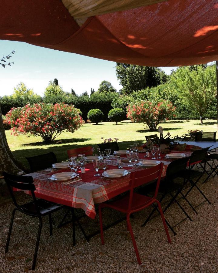 La Ferme De Gigognan Avignon Exterior foto